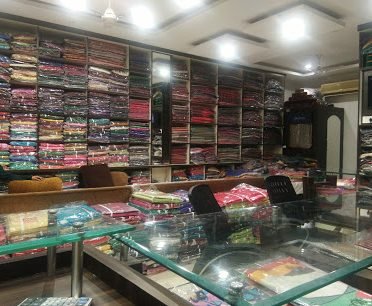 Woolco Himachal Shawl Weavers