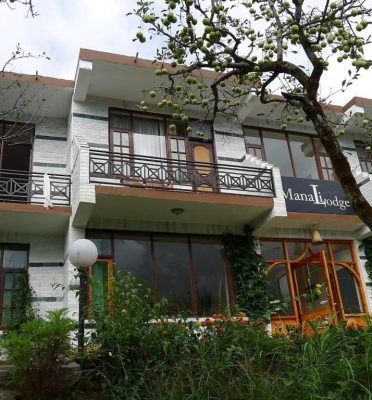 OYO 12735 The Manali Lodge