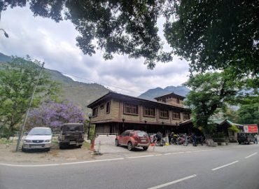 Hotel Bushehar Regency Rampur