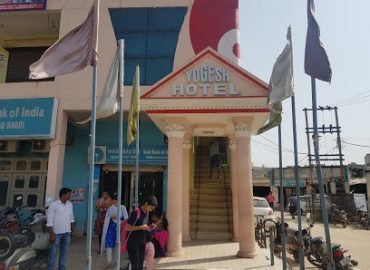 OYO 14029 Hotel Yogesh