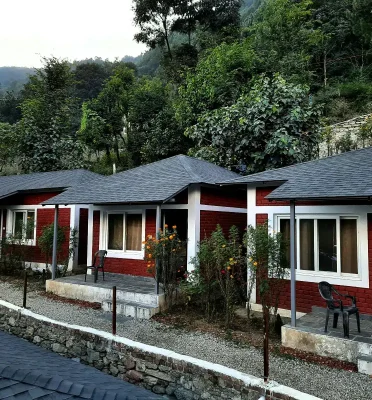 Char Machan Resort