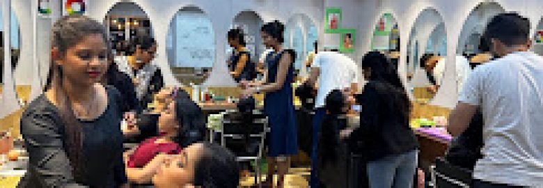 Lakmé Academy Powered By Aptech – Lajpat Nagar:- Best Makeup Academy In Lajpat Nagar
